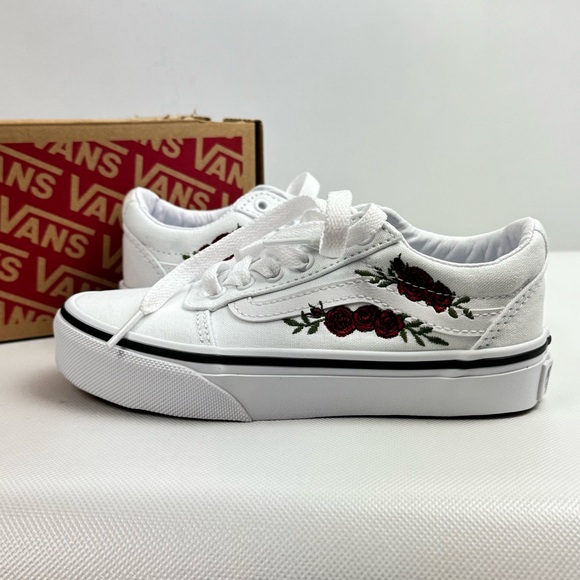 Vans® Girls Ward Rose Embroidered Lace-Up Shoes NIB size 12 - Picture 1 of 4